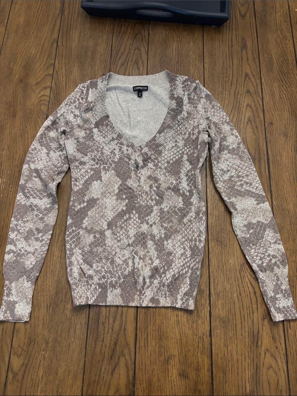 Express Women's V-Neck Snake Print Sweater in glittery Taupe and Cream